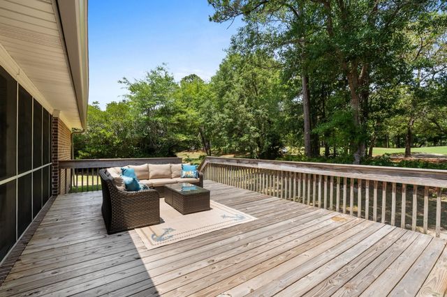 4015 River Hills Dr., Little River, SC 29566
