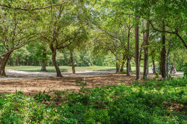 4015 River Hills Dr., Little River, SC 29566