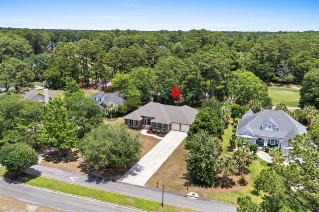 4015 River Hills Dr., Little River, SC 29566