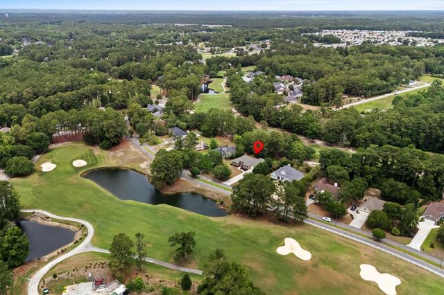 4015 River Hills Dr., Little River, SC 29566