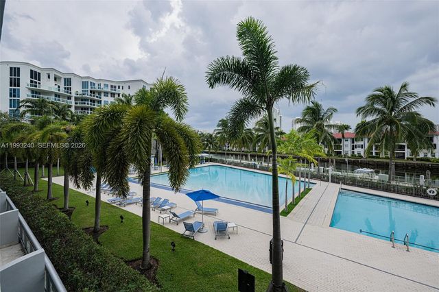 2950 NE 188th Street 139, Aventura, FL 33180