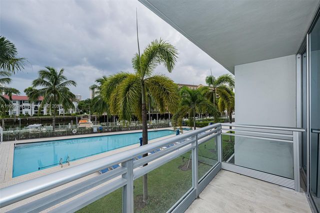 2950 NE 188th Street 139, Aventura, FL 33180