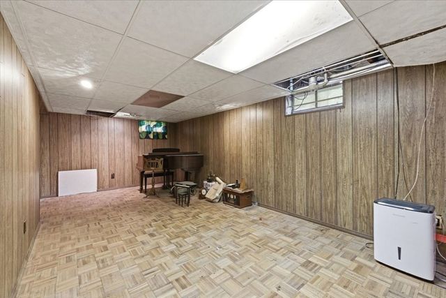 99 Brook Rd, Sharon, MA 02067