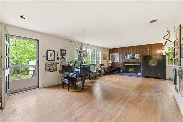 99 Brook Rd, Sharon, MA 02067