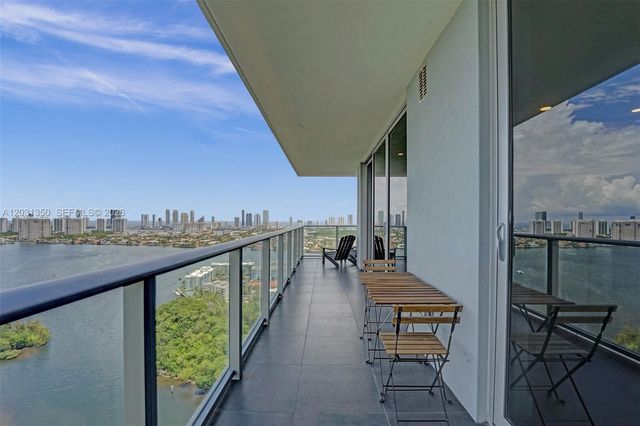 16385 Biscayne Blvd 3107, North Miami Beach, FL 33160