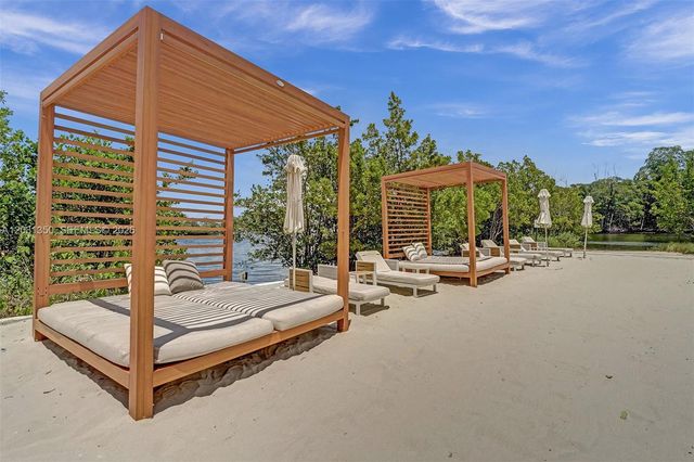 16385 Biscayne Blvd 3107, North Miami Beach, FL 33160