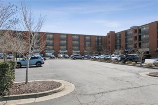 230 Nat Turner Blvd S Apt 2004, Newport News, VA 23606