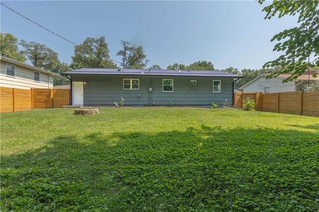 420 Belmont Street, Liberty, MO 64068
