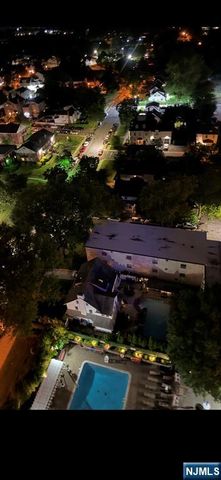 285 Aycrigg Avenue 22J, Passaic, NJ 07055