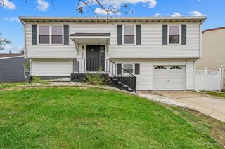 20558 S Graceland Lane, Frankfort, IL 60423