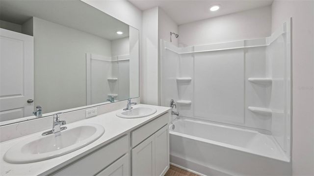 1142 BOURBON AVENUE, Parrish, FL 34219