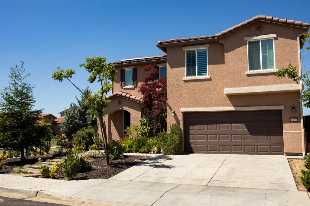 1157 S Dee Ann Avenue, Fresno, CA 93727