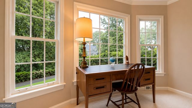 920 Buckingham Circle NW, Atlanta, GA 30327