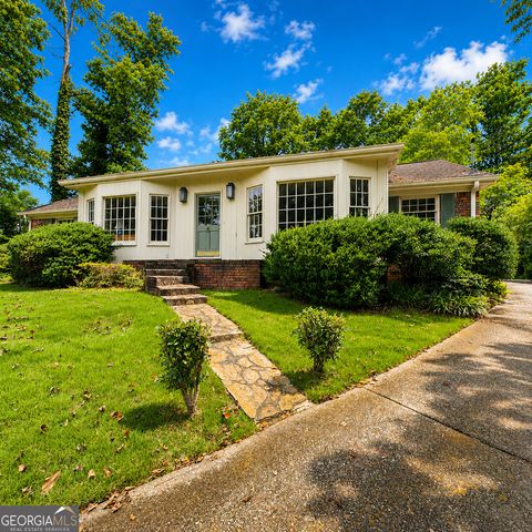 920 Buckingham Circle NW, Atlanta, GA 30327