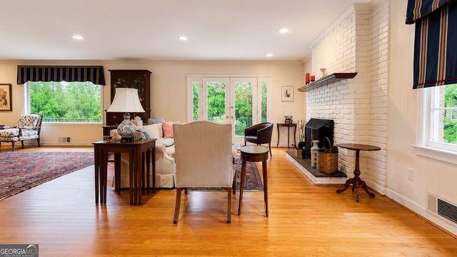 920 Buckingham Circle NW, Atlanta, GA 30327