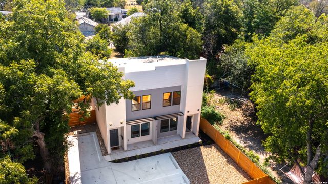 210 Piedmont, San Antonio, TX 78203