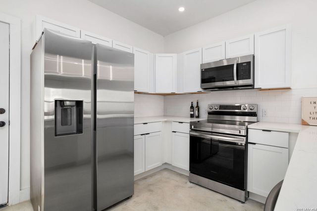 210 Piedmont, San Antonio, TX 78203