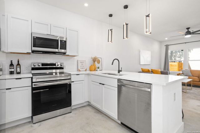 210 Piedmont, San Antonio, TX 78203