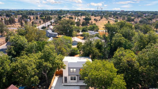 210 Piedmont, San Antonio, TX 78203