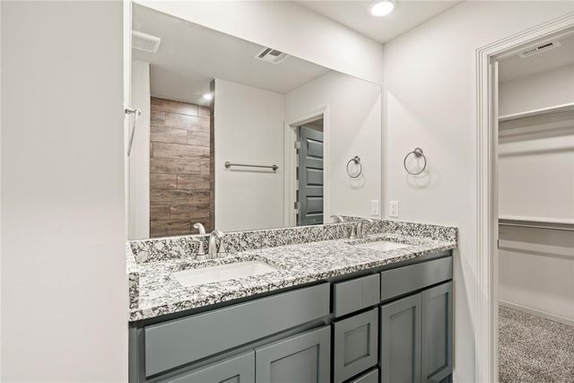 4632 Lincoln Landing, Harrah, OK 73045