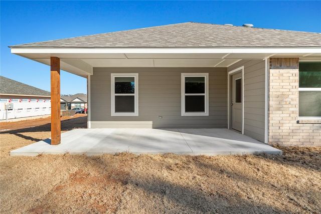 4632 Lincoln Landing, Harrah, OK 73045