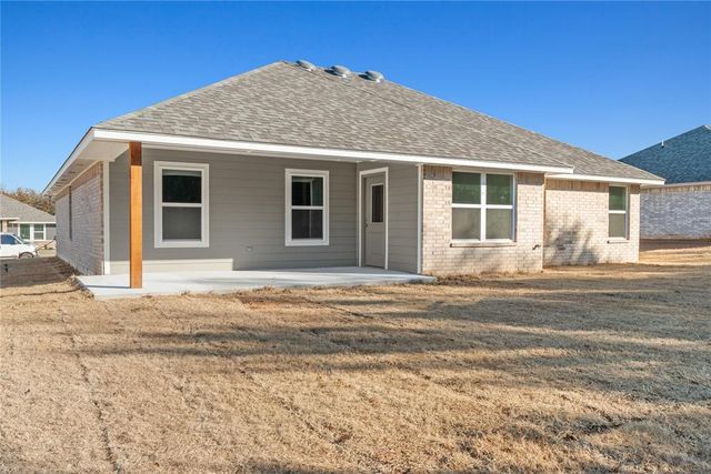 4632 Lincoln Landing, Harrah, OK 73045