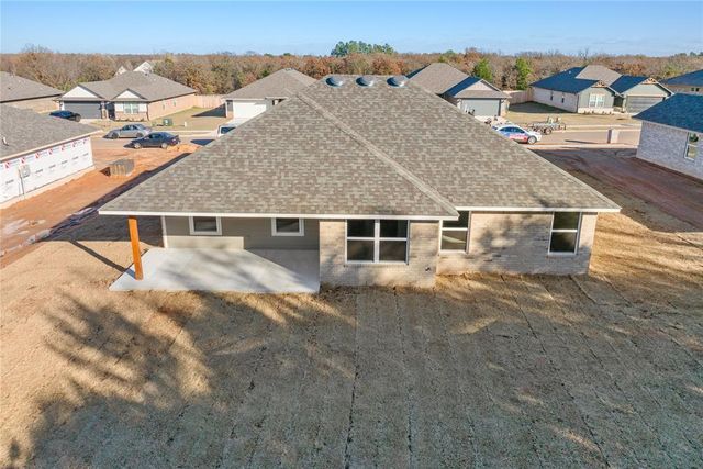 4632 Lincoln Landing, Harrah, OK 73045