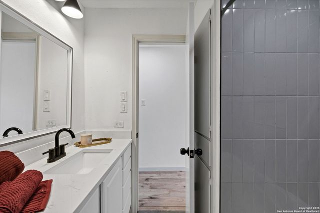 11526 Clifton Forge, San Antonio, TX 78230