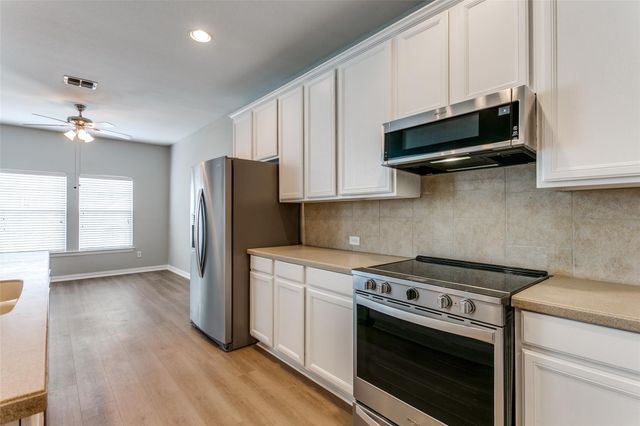 3725 Vienna Street, Irving, TX 75038