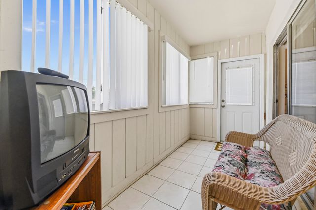 1 Burgundy A, Delray Beach, FL 33484