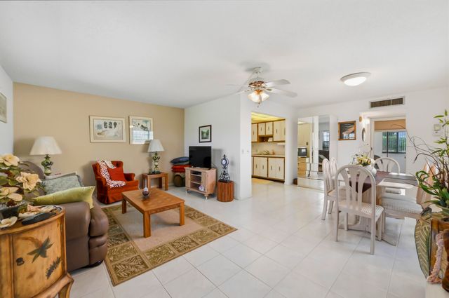 1 Burgundy A, Delray Beach, FL 33484