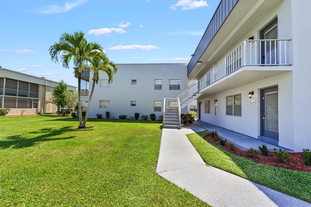 1 Burgundy A, Delray Beach, FL 33484