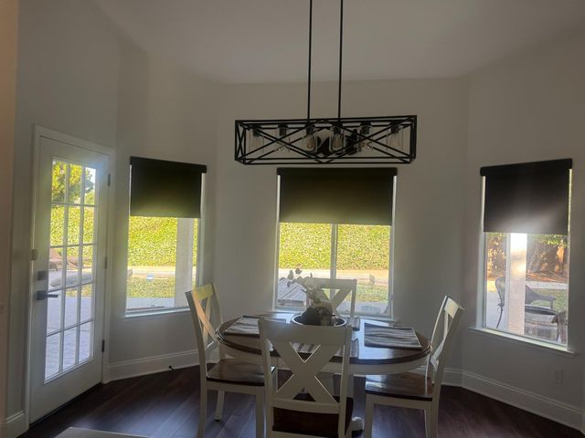 1613 N Dewitt Avenue, Clovis, CA 93619