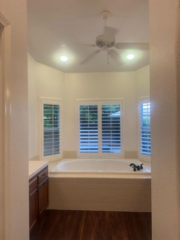 1613 N Dewitt Avenue, Clovis, CA 93619