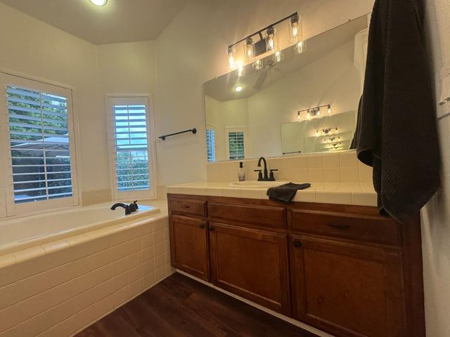 1613 N Dewitt Avenue, Clovis, CA 93619
