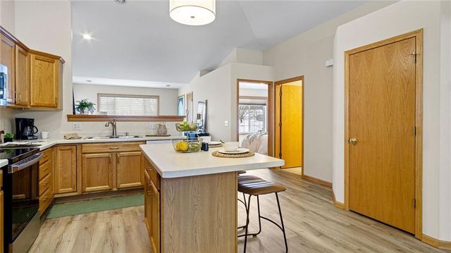 4402 E Robin Meadows Lane, Eau Claire, WI 54701