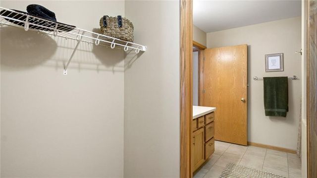 4402 E Robin Meadows Lane, Eau Claire, WI 54701