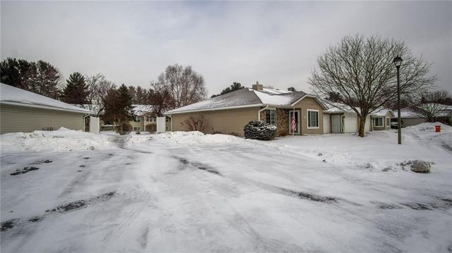 4402 E Robin Meadows Lane, Eau Claire, WI 54701