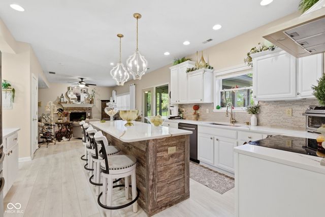 6054 Easy Lane, Indianapolis, IN 46259