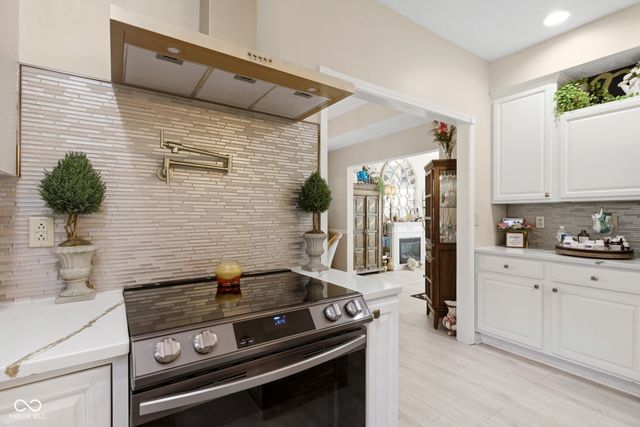 6054 Easy Lane, Indianapolis, IN 46259