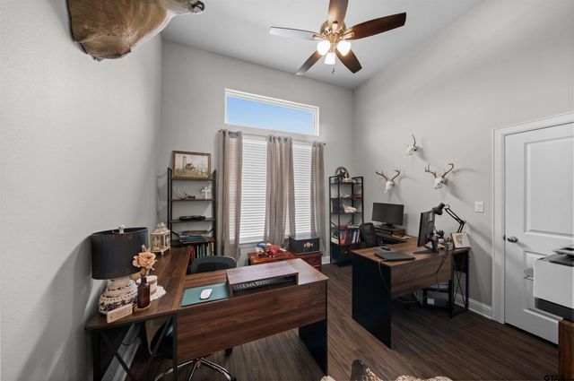 409 Meadow Lane, Chandler, TX 75758