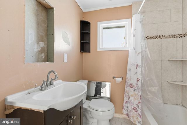 1057 BRIDGE RD, Bensalem, PA 19020