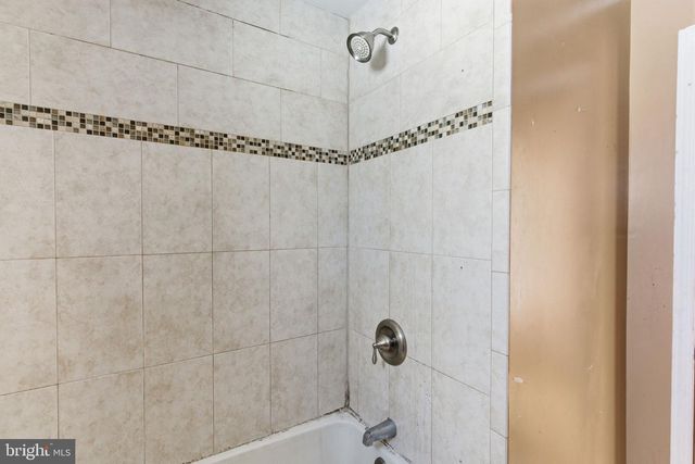 1057 BRIDGE RD, Bensalem, PA 19020