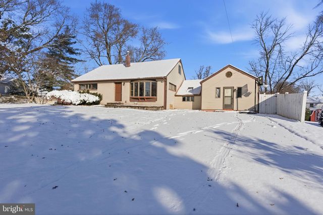 1057 BRIDGE RD, Bensalem, PA 19020