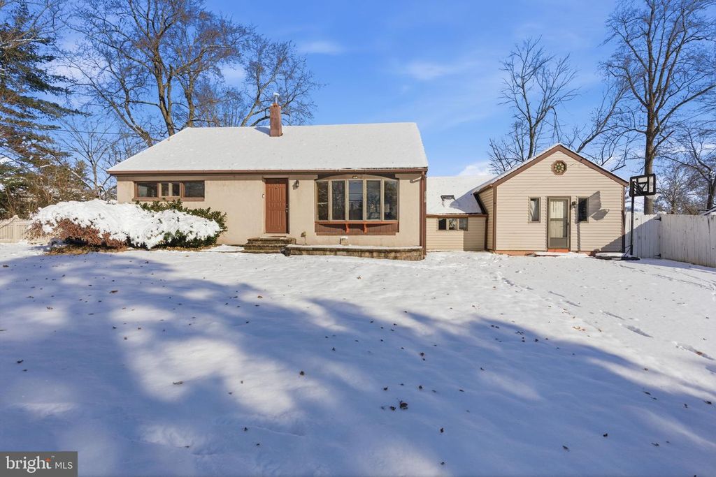 1057 BRIDGE RD, Bensalem, PA 19020