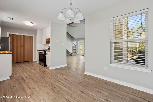 9021 W Simmons Circle, Ocean Springs, MS 39564