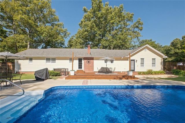 97 Oak Hill Drive, Rockmart, GA 30153
