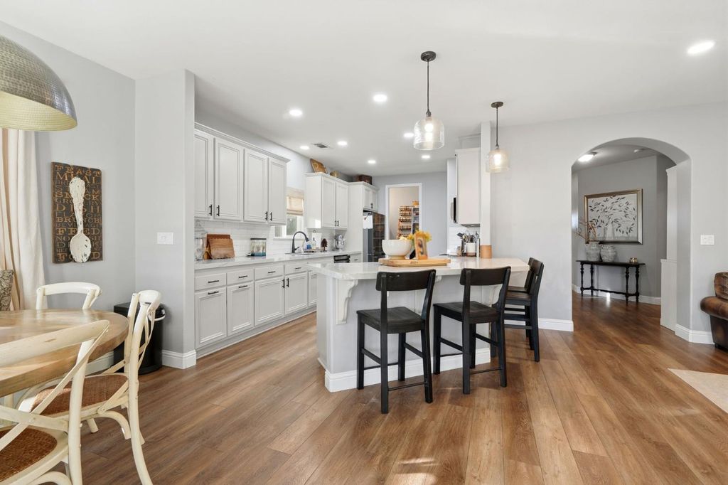 Image 21 of property listing at 1483 Atlantic Avenue, Lemoore, CA 93245