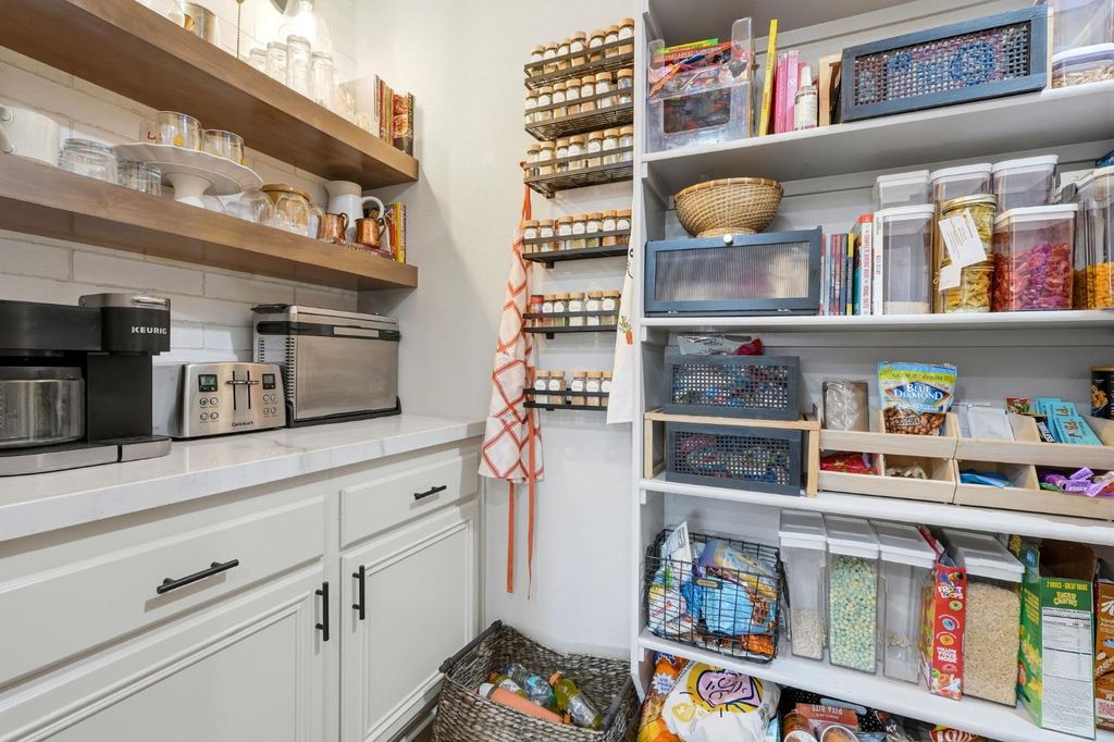 Image 26 of property listing at 1483 Atlantic Avenue, Lemoore, CA 93245