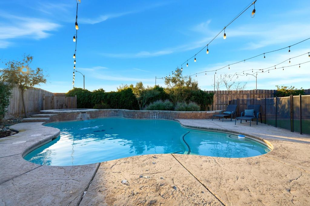 Image 49 of property listing at 1483 Atlantic Avenue, Lemoore, CA 93245